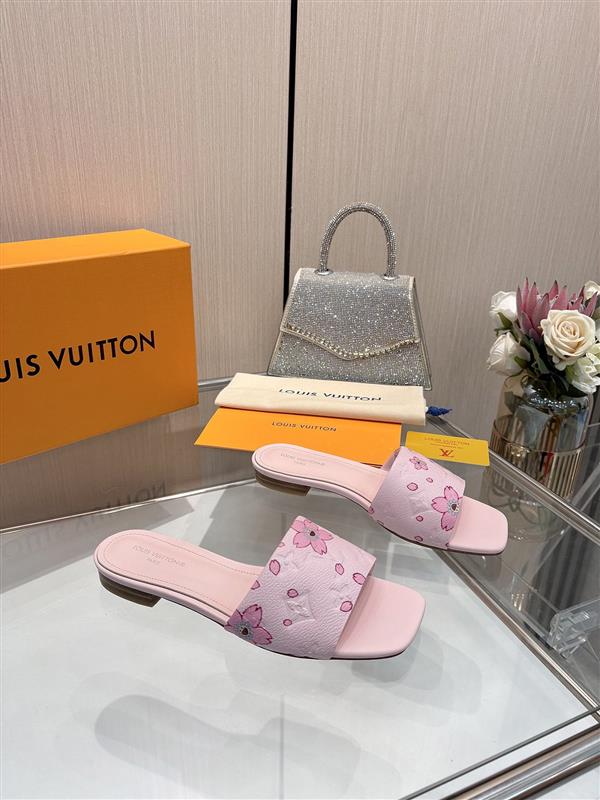 20251128184534492 270